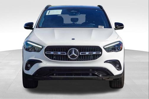 Polar White 2026 Mercedes-Benz GLA 250 4MATIC