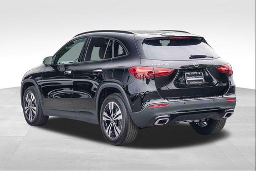 Black 2026 Mercedes-Benz GLA 250 4MATIC