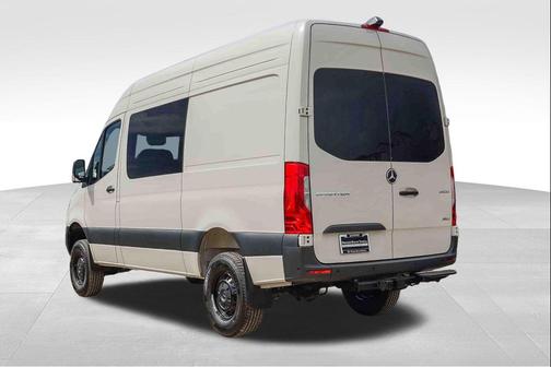 2026 Mercedes-Benz Sprinter 2500 Cargo 144 WB