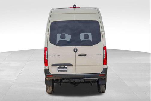 2026 Mercedes-Benz Sprinter 2500 Cargo 144 WB