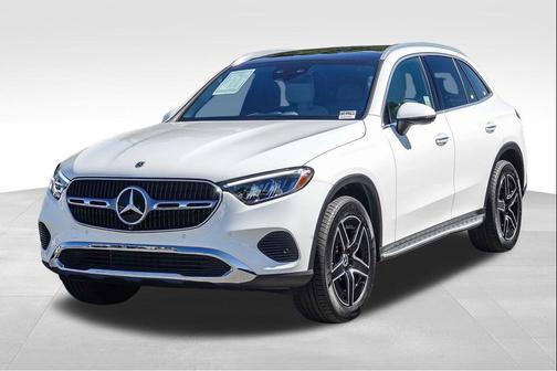 Polar White 2026 Mercedes-Benz GLC 300 Base