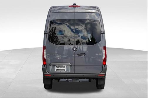 2025 Mercedes-Benz Sprinter 2500 Standard Roof