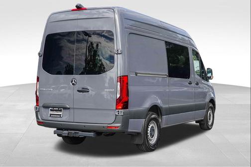 2025 Mercedes-Benz Sprinter 2500 Standard Roof