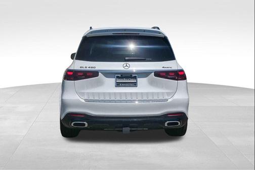 Moonlight White 2026 Mercedes-Benz GLS 450 4MATIC