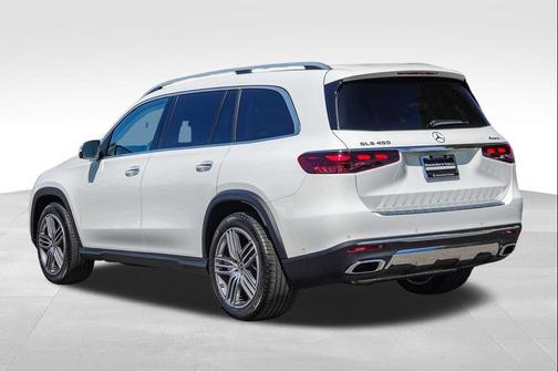 Polar White 2026 Mercedes-Benz GLS 450 4MATIC