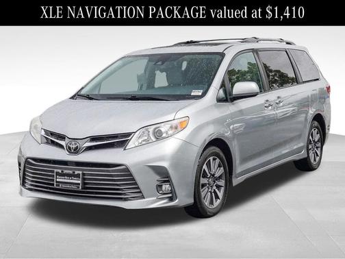 2020 Toyota Sienna XLE