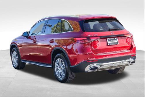 MANUFAKTUR Patagonia Red Metallic 2026 Mercedes-Benz GLC 300 Base
