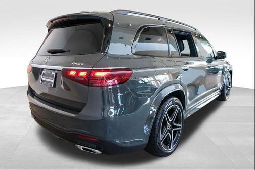 2026 Mercedes-Benz GLS 450 4MATIC