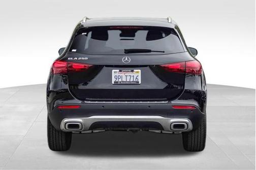 2025 Mercedes-Benz GLA 250 4MATIC
