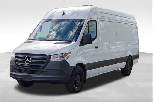 Arctic White 2025 Mercedes-Benz Sprinter 2500 High Roof