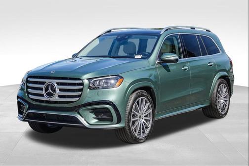 MANUFAKTUR Ireland Mid Green Metallic 2026 Mercedes-Benz GLS 450 4MATIC