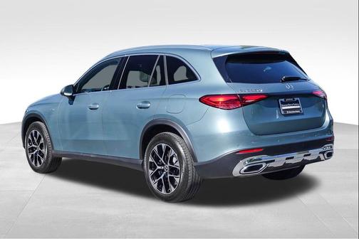 Silver 2025 Mercedes-Benz GLC 350e Base
