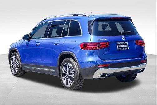Starling Blue Metallic 2026 Mercedes-Benz GLB 250 Base