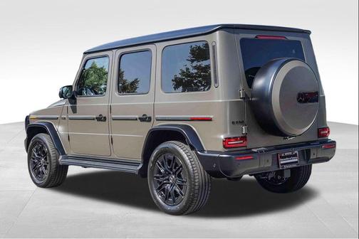 Olive 2026 Mercedes-Benz G-Class G 550