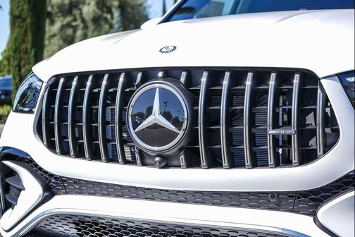 Moonlight White 2026 Mercedes-Benz AMG GLE 53 4MATIC+