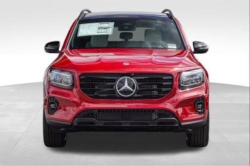 MANUFAKTUR Patagonia Red Metallic 2026 Mercedes-Benz GLB 250 Base