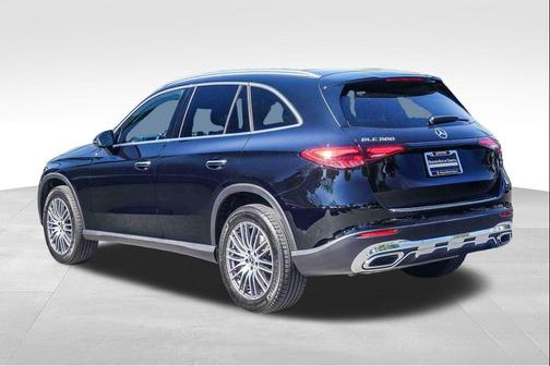 2026 Mercedes-Benz GLC 300 Base