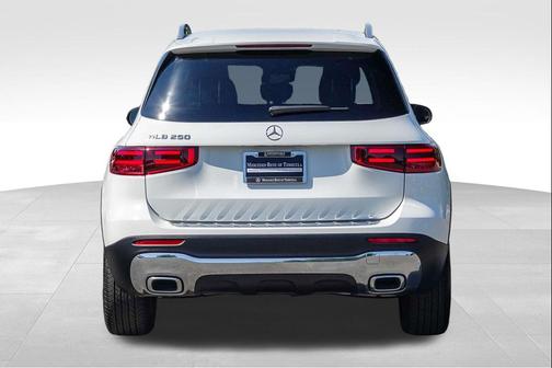 Polar White 2026 Mercedes-Benz GLB 250 Base