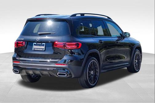 Cosmos Black 2026 Mercedes-Benz GLB 250 Base