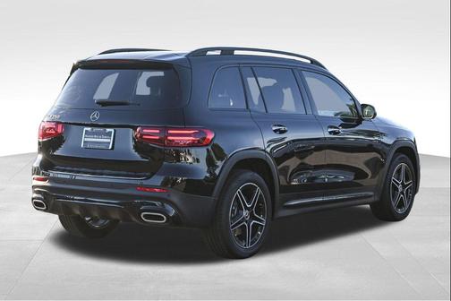 Black 2026 Mercedes-Benz GLB 250 Base