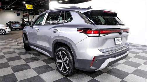 2025 Volkswagen Tiguan 2.0T SE 4MOTION