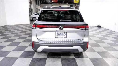 2025 Volkswagen Tiguan 2.0T SE 4MOTION