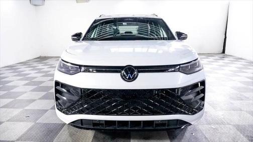 2025 Volkswagen Tiguan 2.0T SE R-Line Black 4MOTION