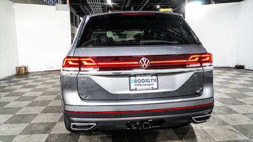2025 Volkswagen Atlas 2.0T SE w/Technology 4MOTION