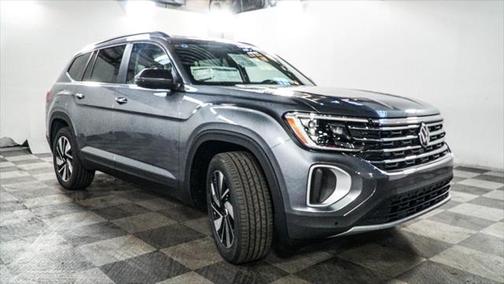 2025 Volkswagen Atlas 2.0T SE w/Technology 4MOTION