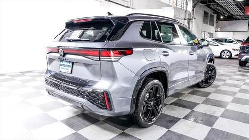 2025 Volkswagen Tiguan 2.0T SE R-Line Black 4MOTION
