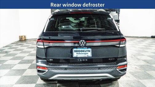 2025 Volkswagen Taos 1.5T SE