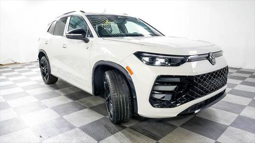 2025 Volkswagen Tiguan 2.0T SE R-Line Black 4MOTION
