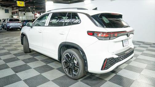 2025 Volkswagen Tiguan 2.0T SEL R-Line 4MOTION