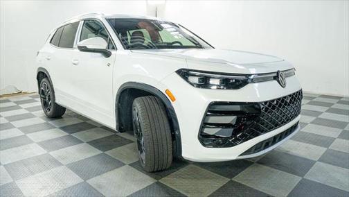 2025 Volkswagen Tiguan 2.0T SEL R-Line 4MOTION