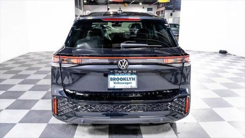 2025 Volkswagen Tiguan 2.0T SEL R-Line 4MOTION