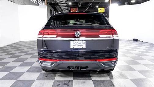 2025 Volkswagen Atlas Cross Sport 2.0T SE w/Technology 4MOTION