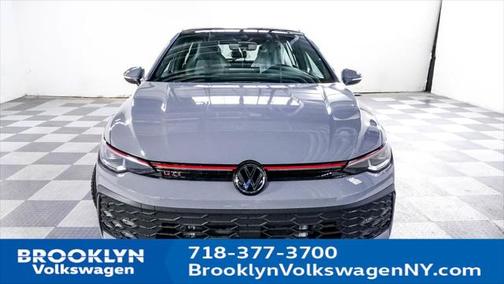 2025 Volkswagen Golf GTI 2.0T SE DSG