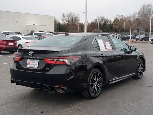 2024 Toyota Camry SE