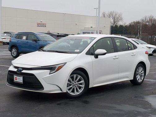 2025 Toyota Corolla Hybrid LE