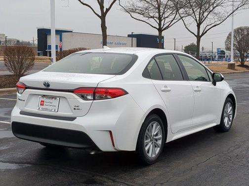 2025 Toyota Corolla Hybrid LE