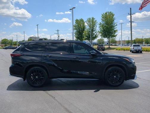 2024 Toyota Highlander XSE