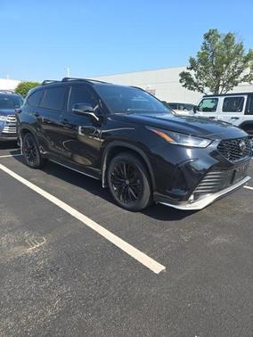 2024 Toyota Highlander XSE