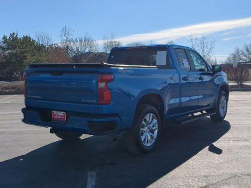 2022 Chevrolet Silverado 1500 Custom