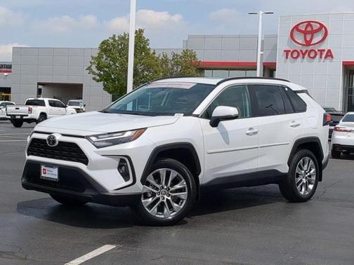 2024 Toyota RAV4 XLE Premium