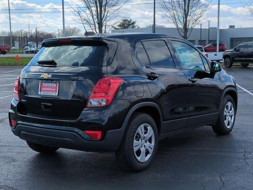 Mosaic Black Metallic 2018 Chevrolet Trax LS