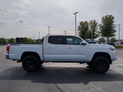 2016 Toyota Tacoma SR5