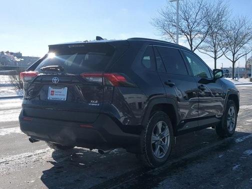 2023 Toyota RAV4 Hybrid XLE