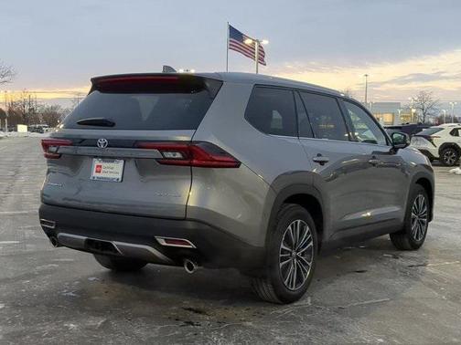 2025 Toyota Grand Highlander Hybrid Limited MAX