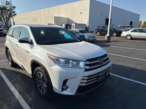 2018 Toyota Highlander Hybrid XLE