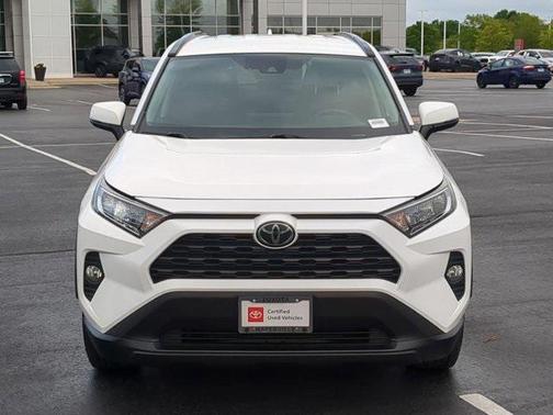 2020 Toyota RAV4 XLE